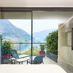 Hotel Lago 4*