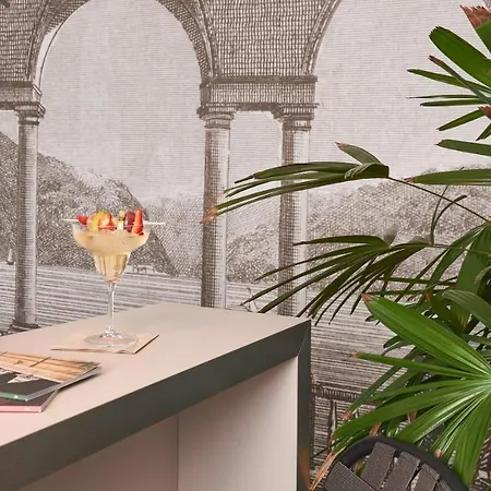 Отель Hotel Lago 4*