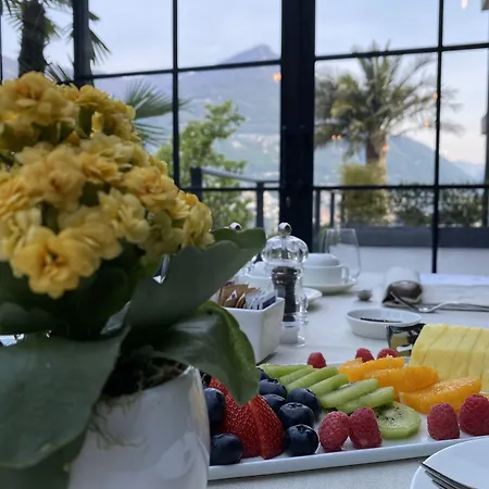 Hotel Lago 4*