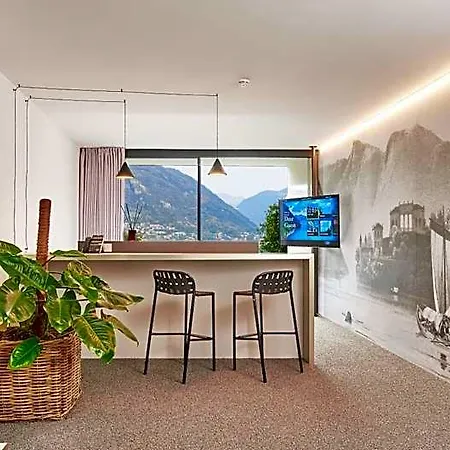 Hotel Lago 4* Torno