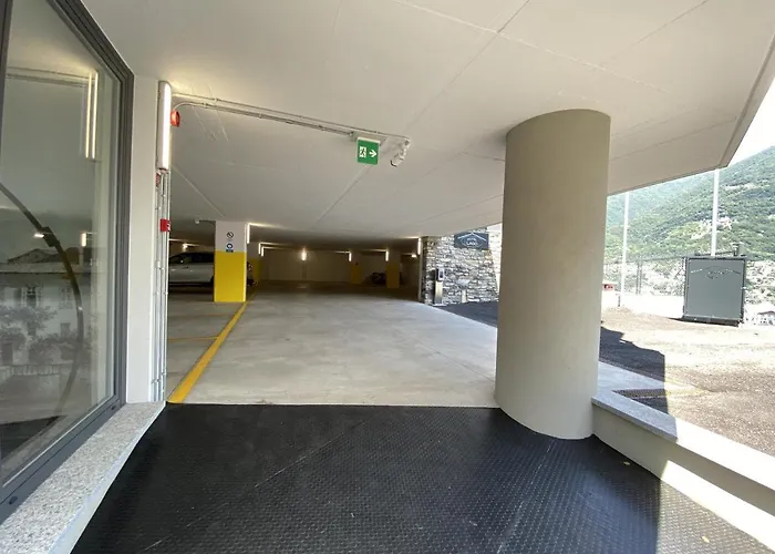 Hotel Lago فندق 4*