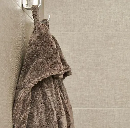 Hotel Lago تورنو