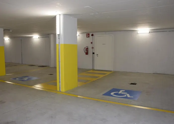 Отель Hotel Lago 4*